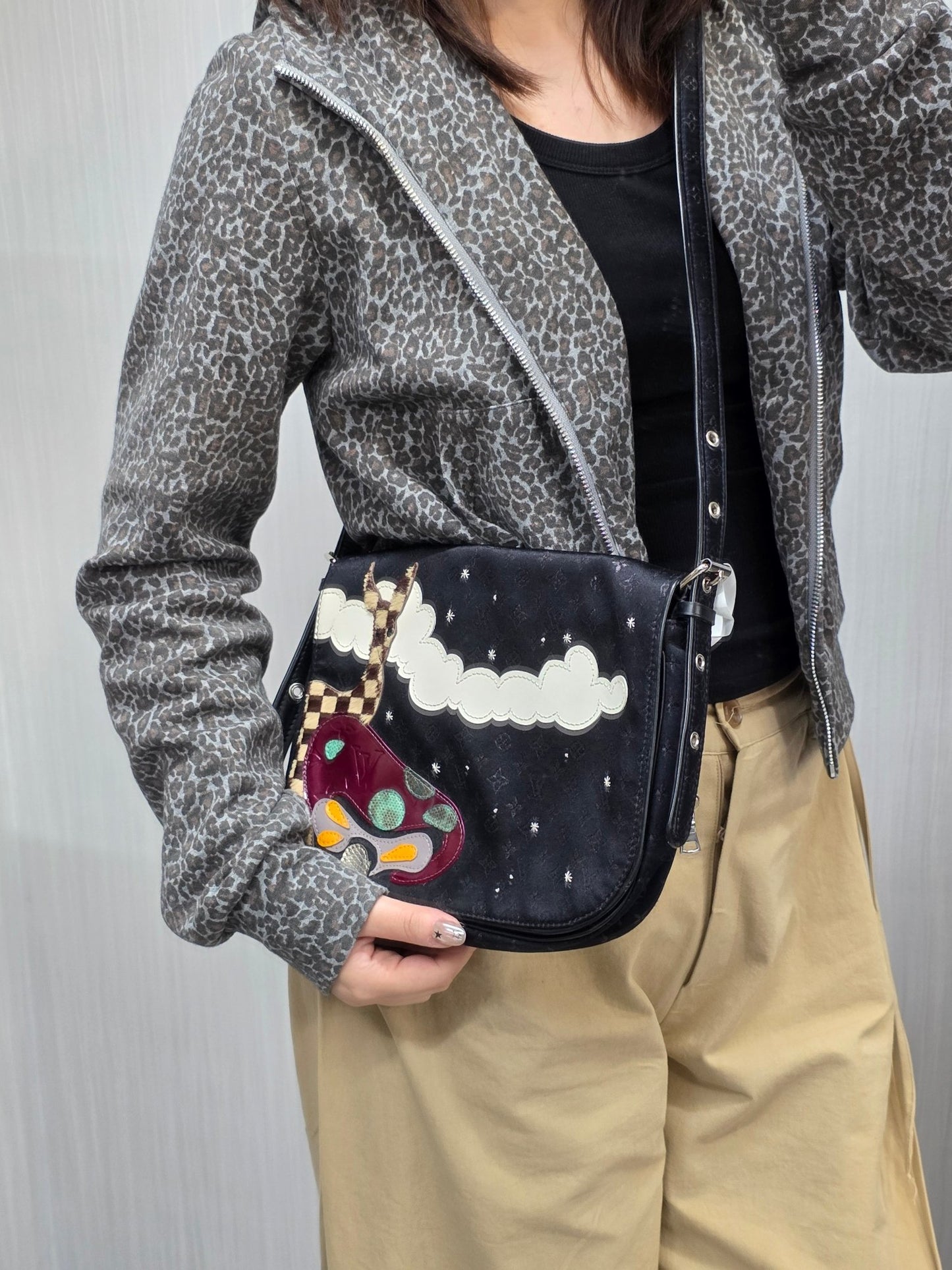 Louis Vuitton Monogram Appliqué Shoulder Bag (Pre-Owned)