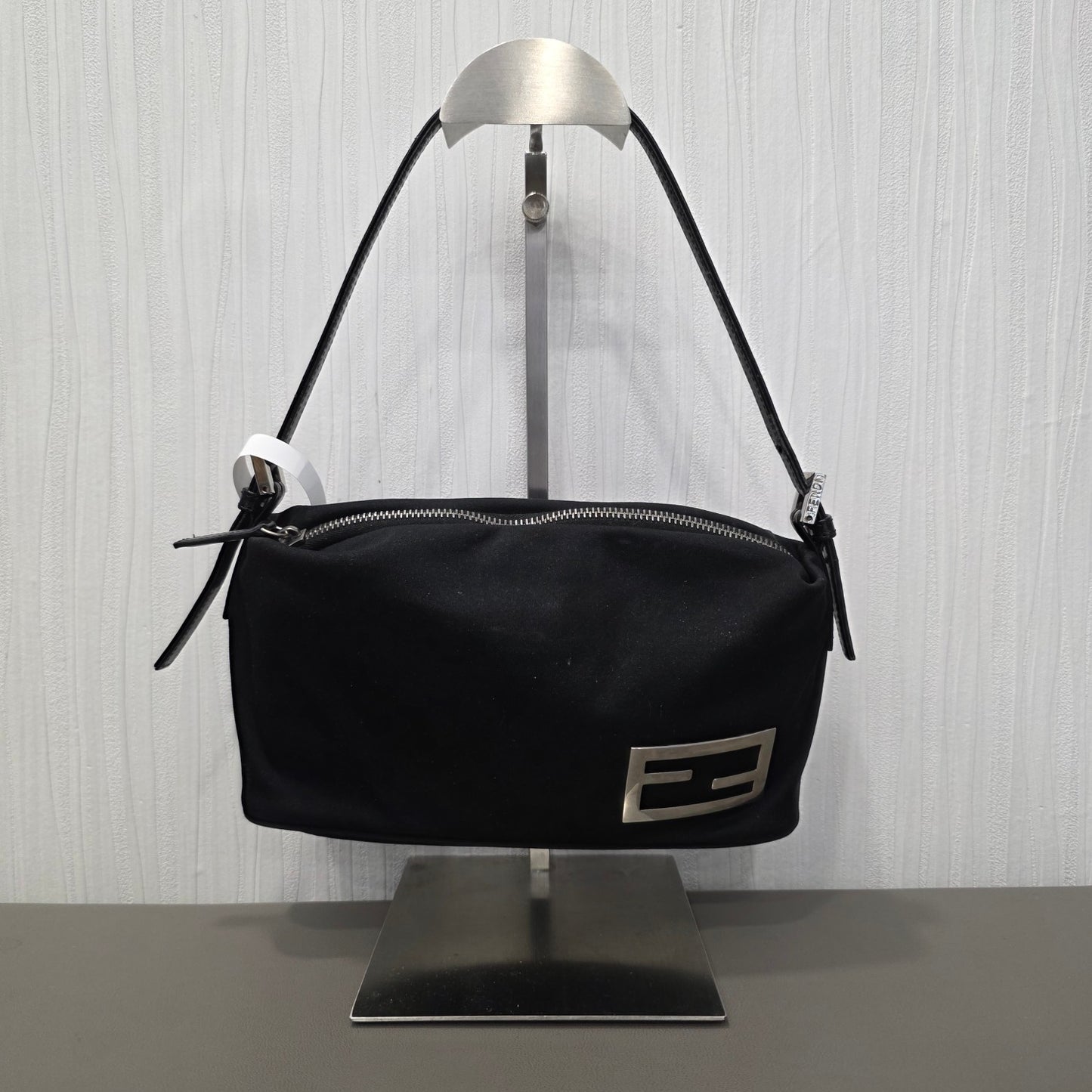 Fendi FF Logo Nylon Shoulder Bag (Pre-Owned)