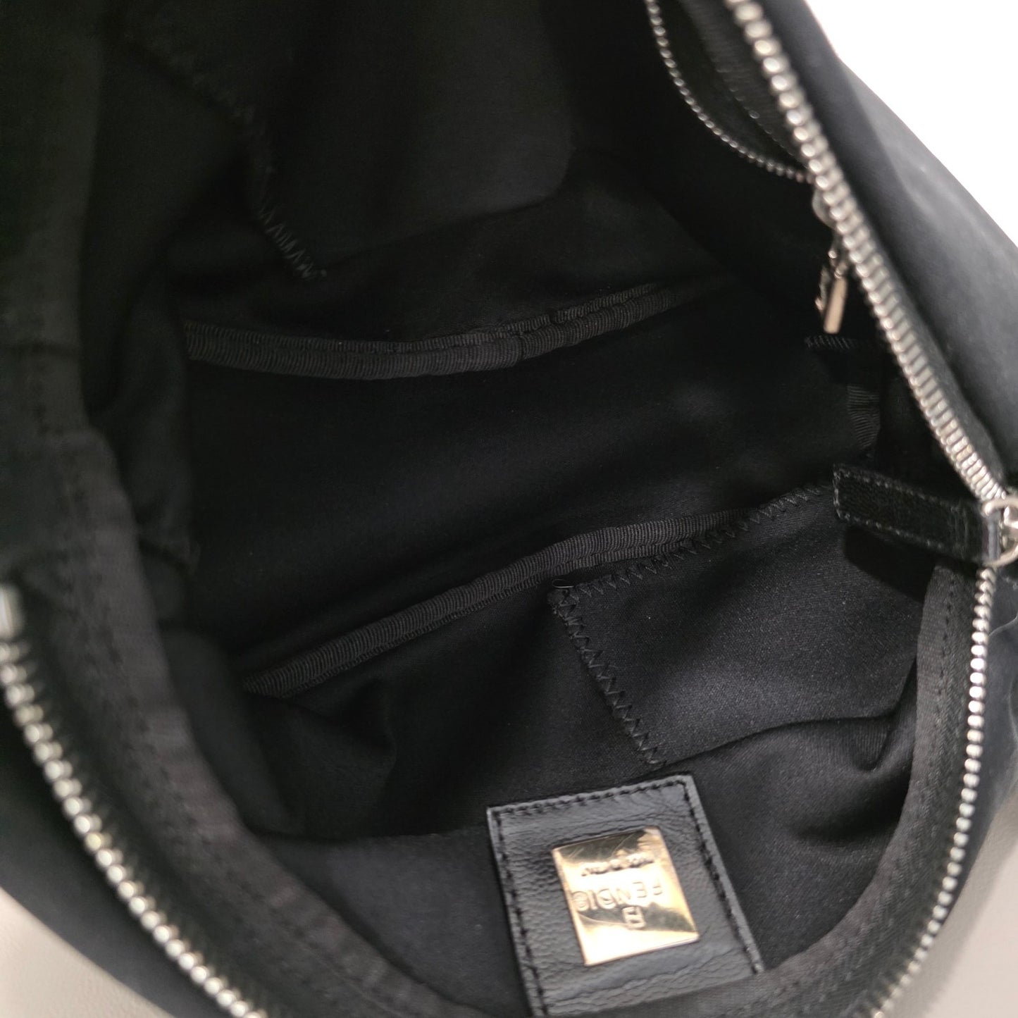 Fendi FF Logo Nylon Shoulder Bag (Pre-Owned)