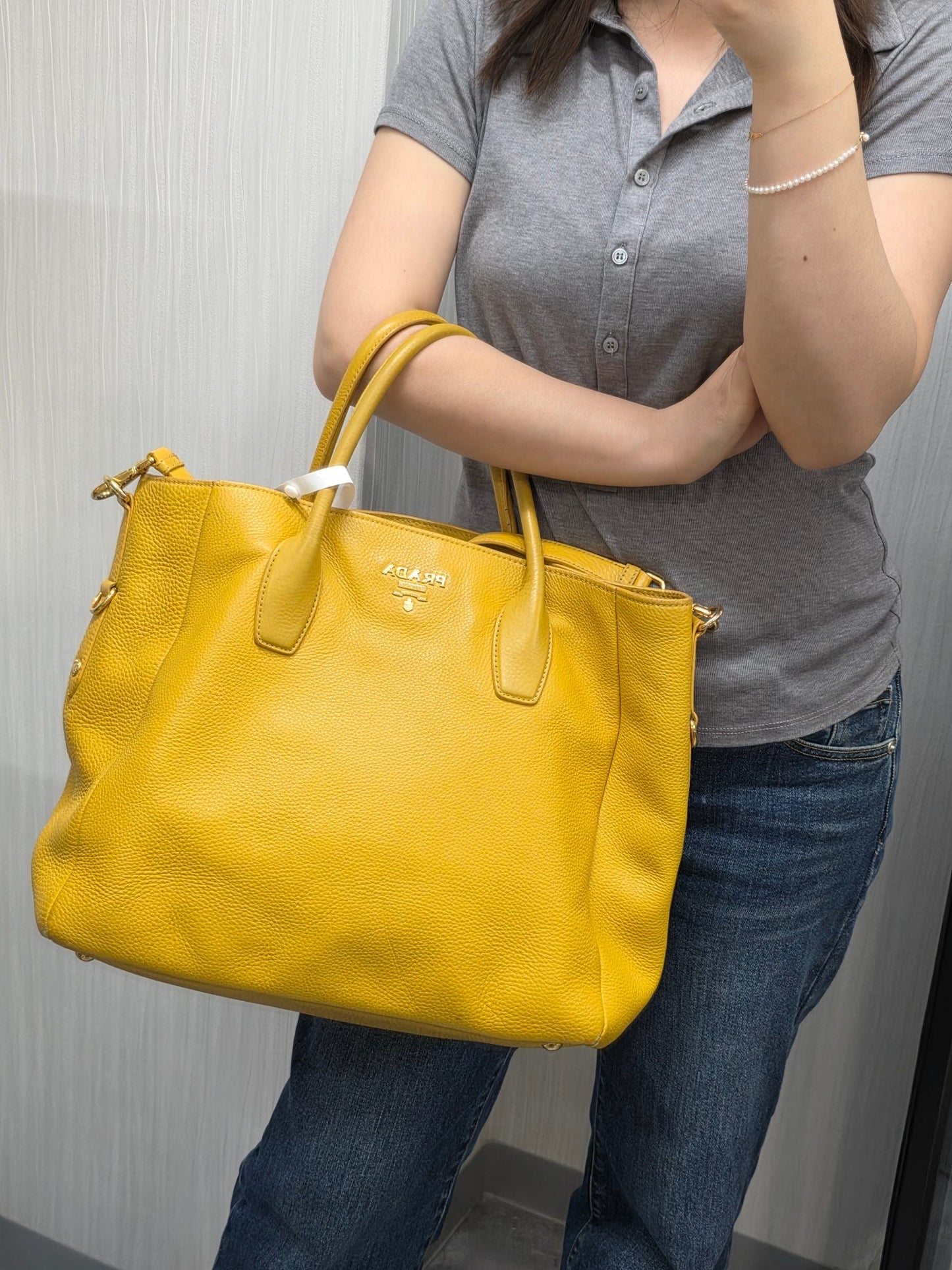 1 Prada Vitello Daino Leather 2-Way Tote Bag (Pre-Owned)