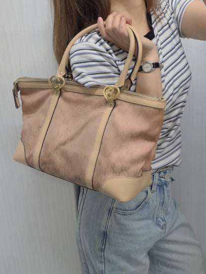 1 Gucci GG Monogram Canvas Tote Bag (Pre-Owned)