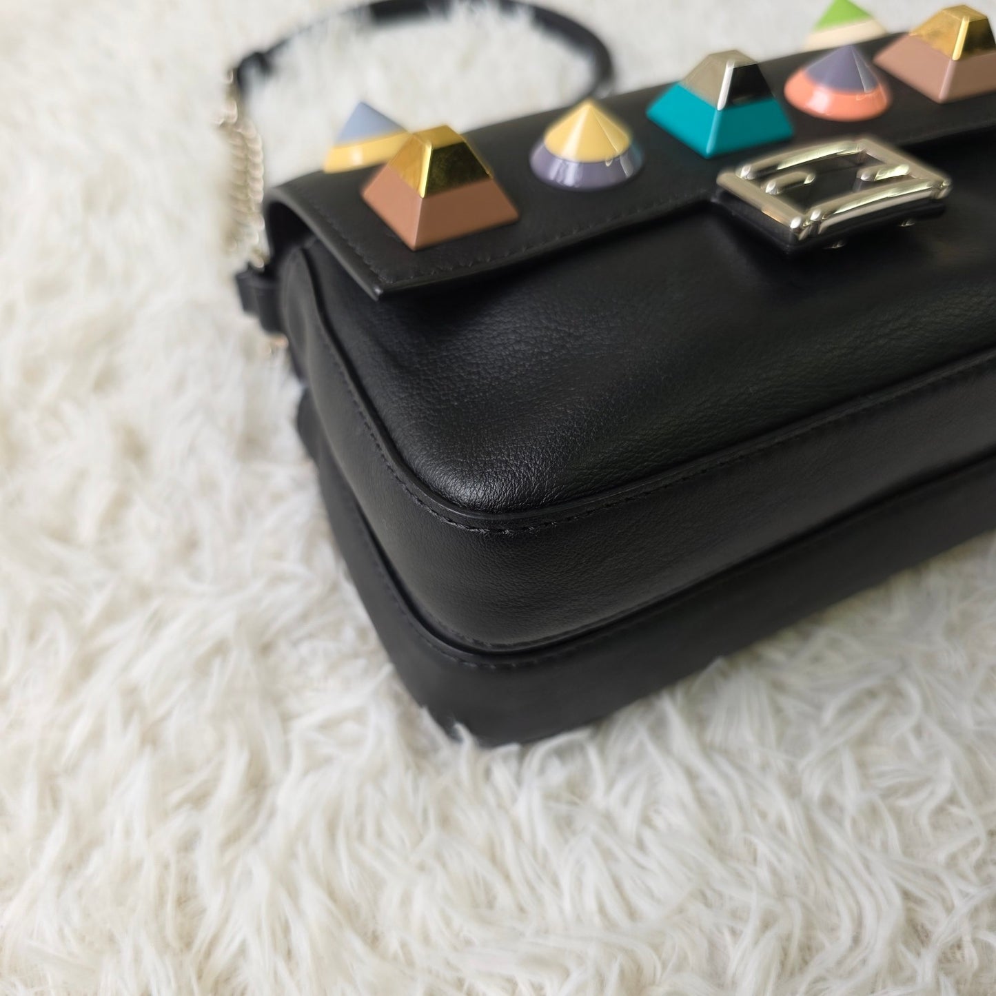 Fendi Be Baguette Studded Leather Chain Shoulder Bag (Pre-Owned)