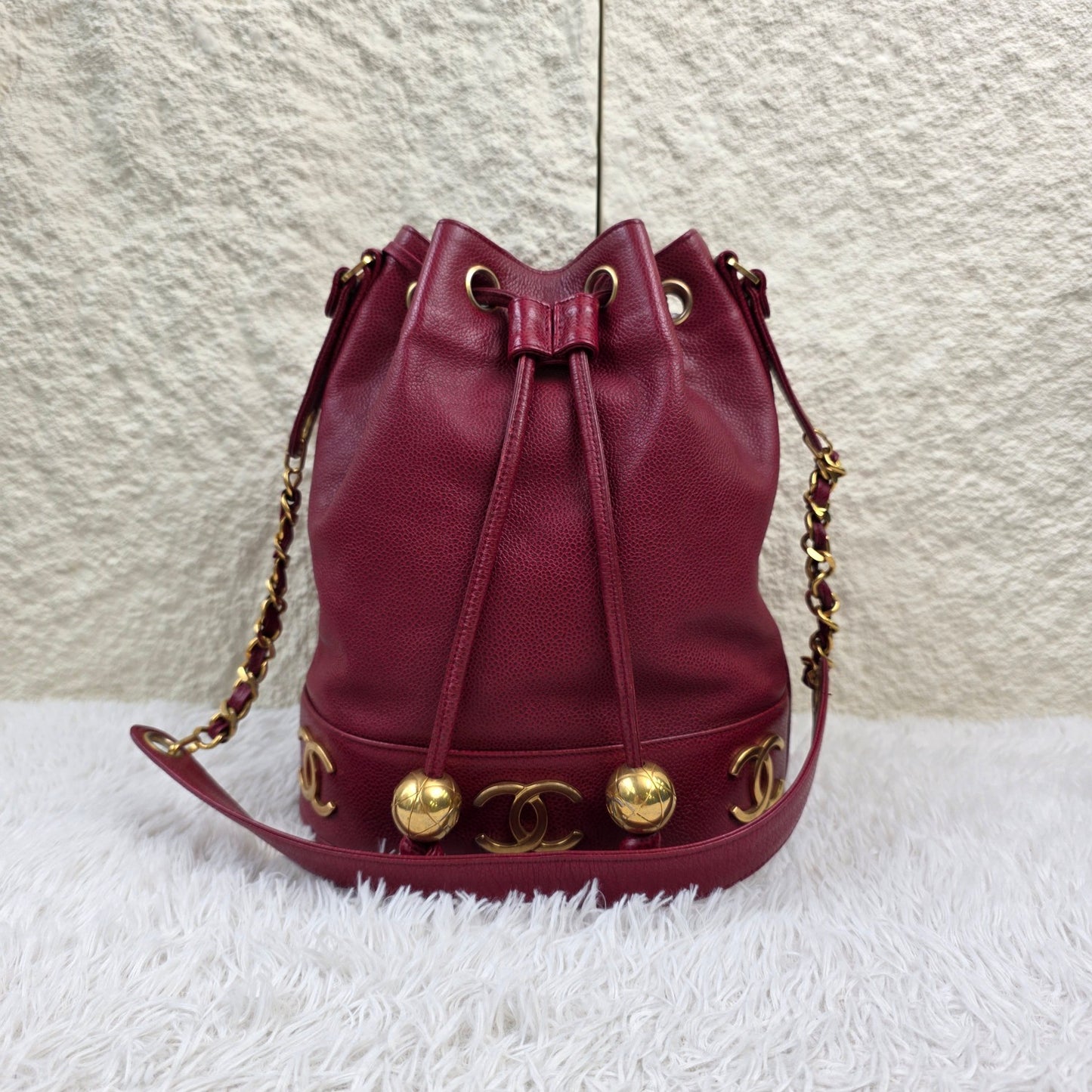 Chanel Caviar Leather Drawstring Bucket Bag (Pre-Owned)