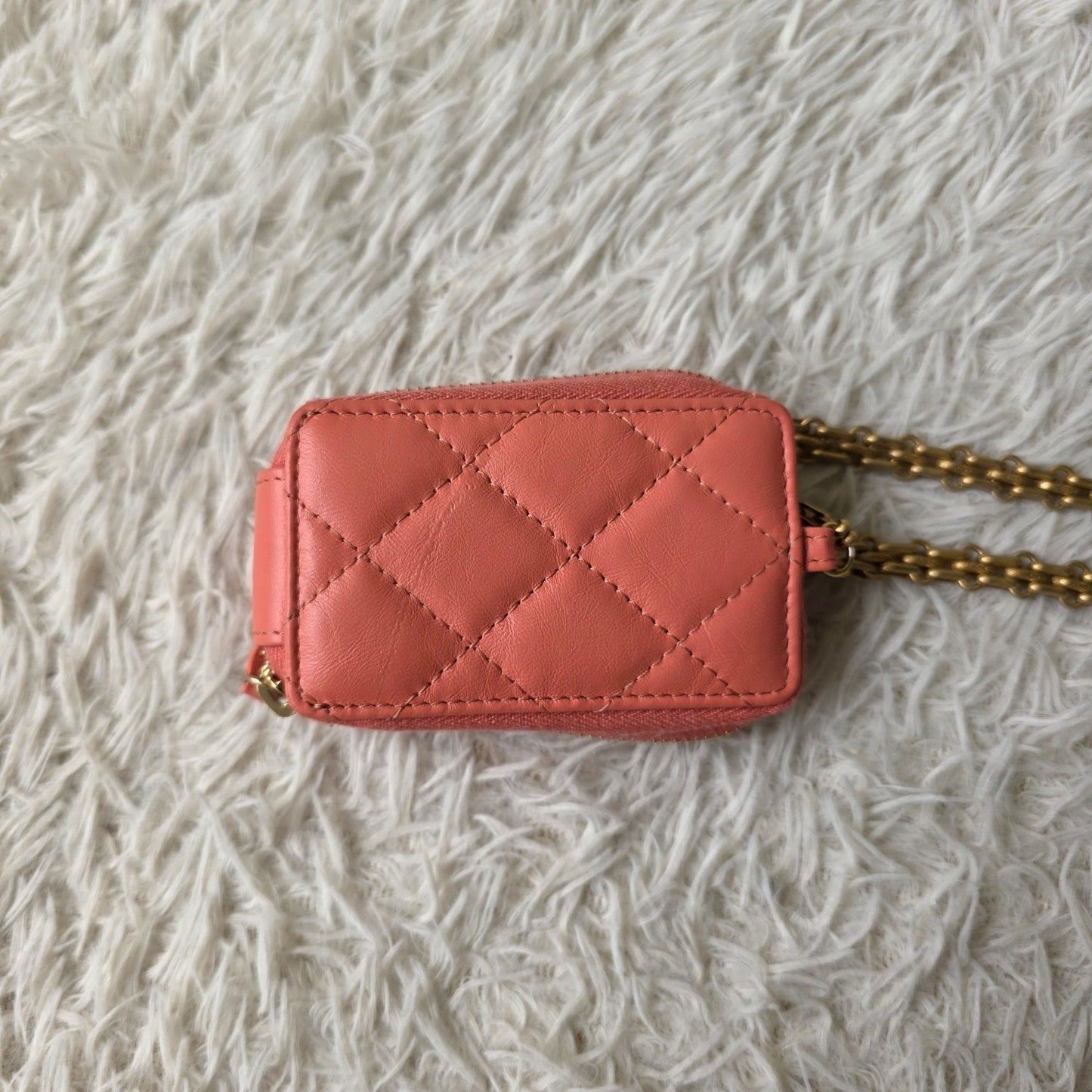 Chanel Quilted Leather Chain Mini Pouch (Pre-Owned)