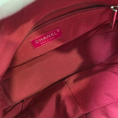 Chanel Quilted Leather Chain Shoulder Bag (Pre-Owned)