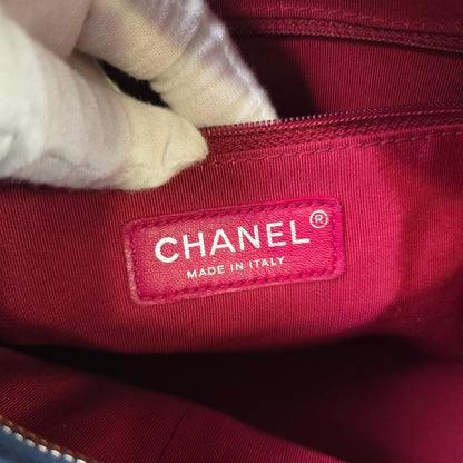 Chanel Quilted Leather Chain Shoulder Bag (Pre-Owned)