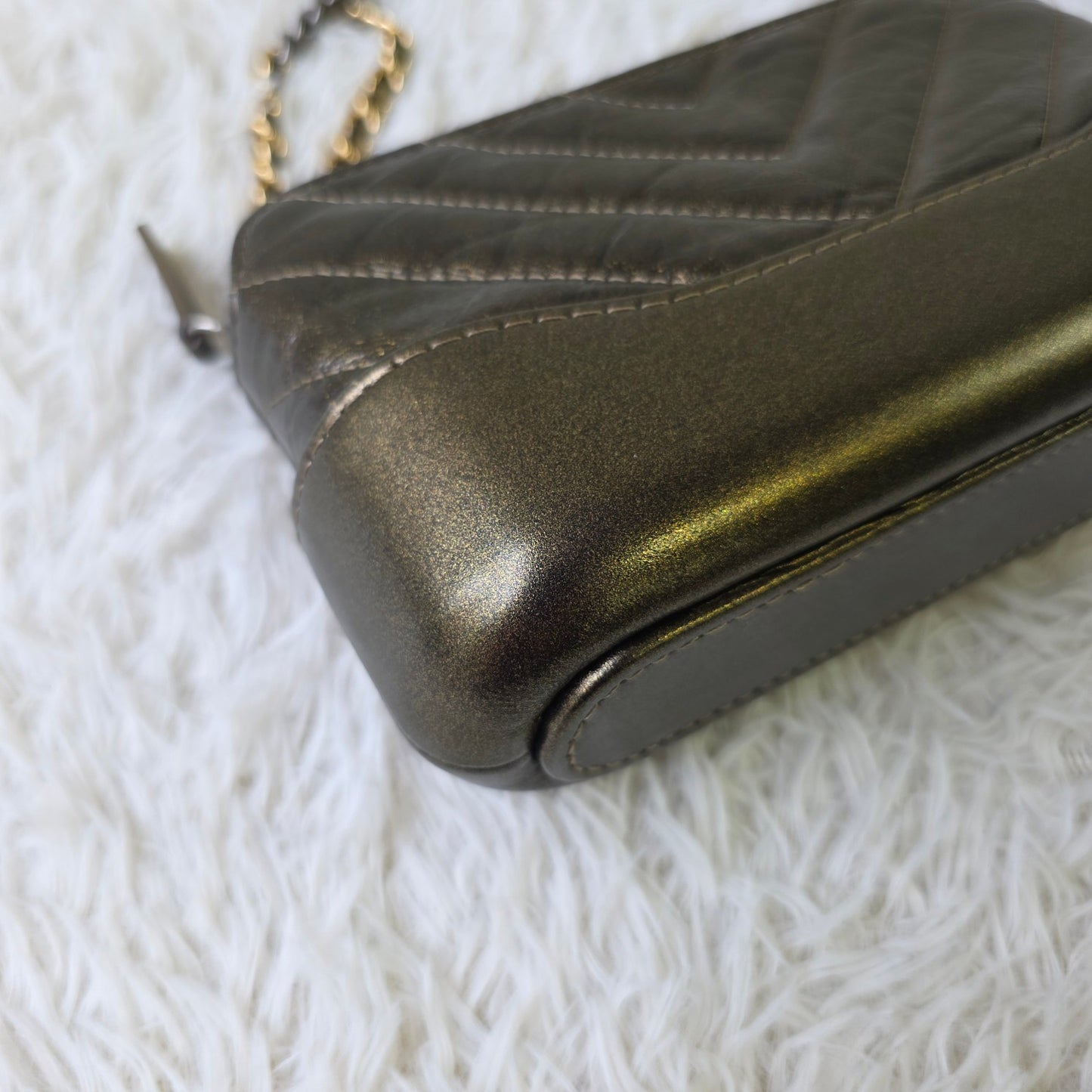Chanel Chevron Quilted Chain Wallet Bag (Pre-Owned)
