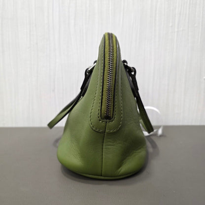 Gucci Leather Mini Chain Shoulder Bag (Pre-Owned)