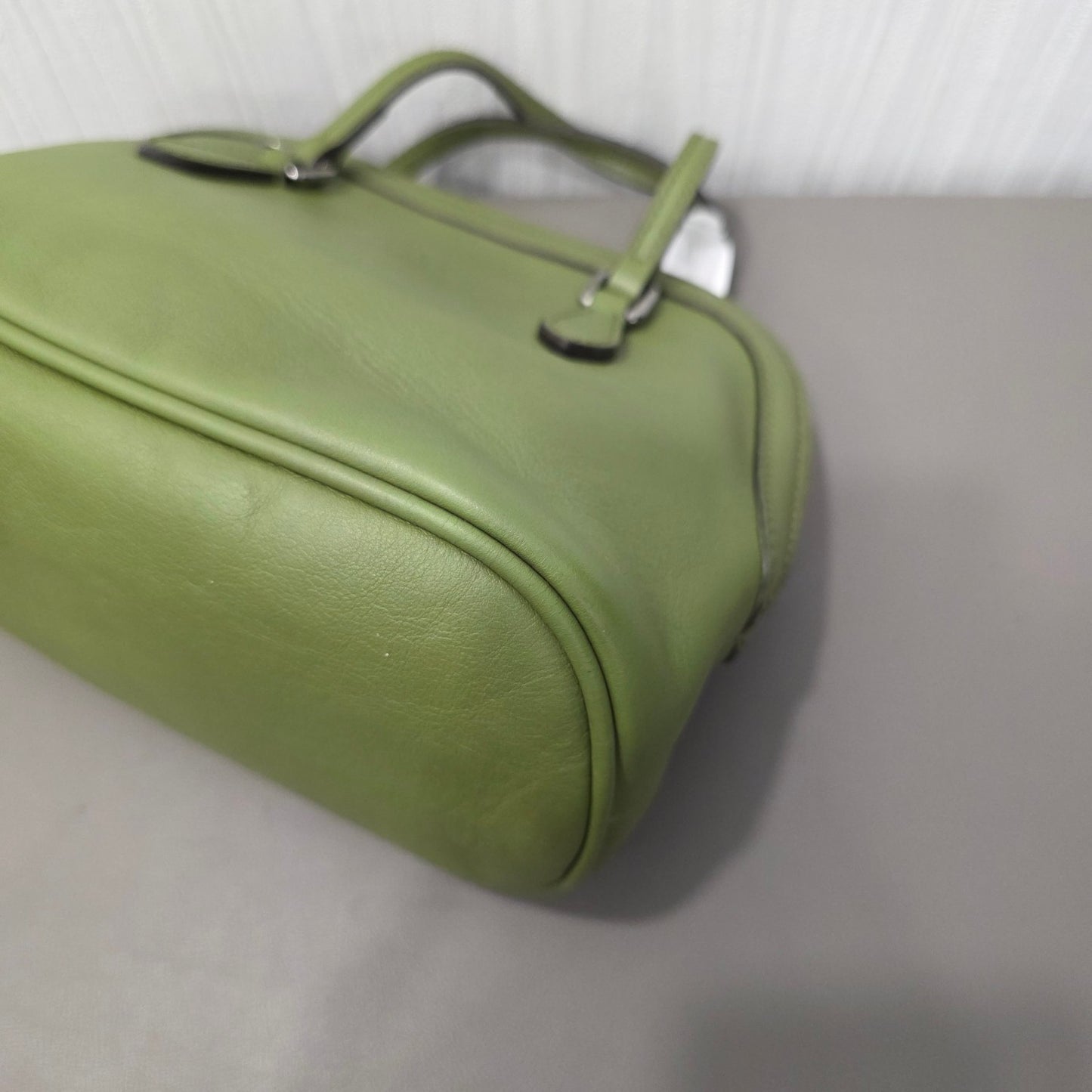 Gucci Leather Mini Chain Shoulder Bag (Pre-Owned)