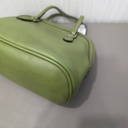 Gucci Leather Mini Chain Shoulder Bag (Pre-Owned)