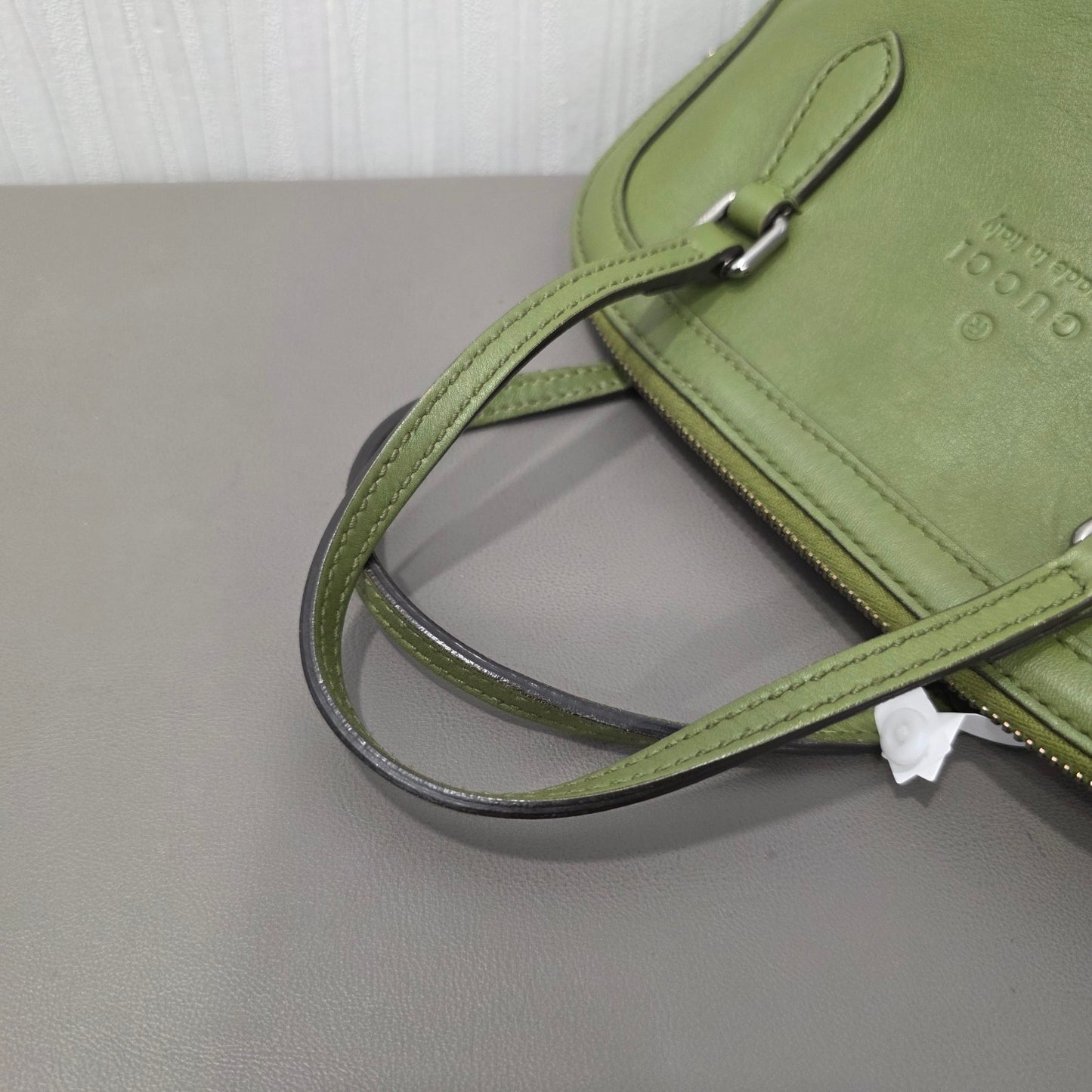Gucci Leather Mini Chain Shoulder Bag (Pre-Owned)