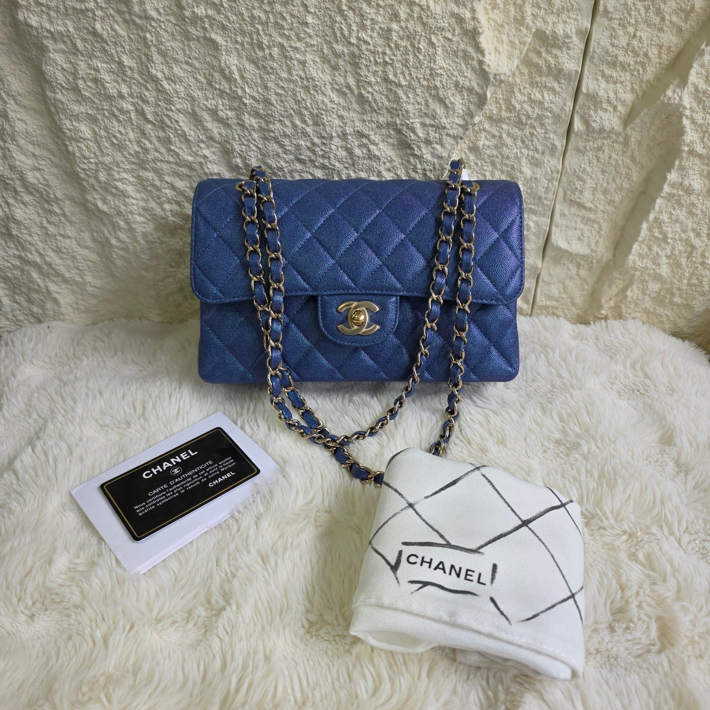 Chanel Quilted Metallic Leather Chain Wallet Bag (Pre-Owned)