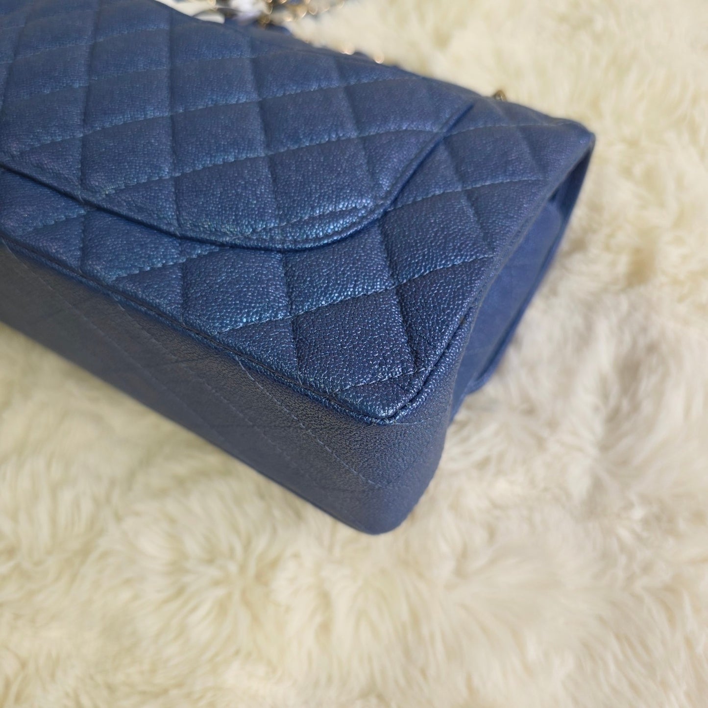 Chanel Quilted Metallic Leather Chain Wallet Bag (Pre-Owned)