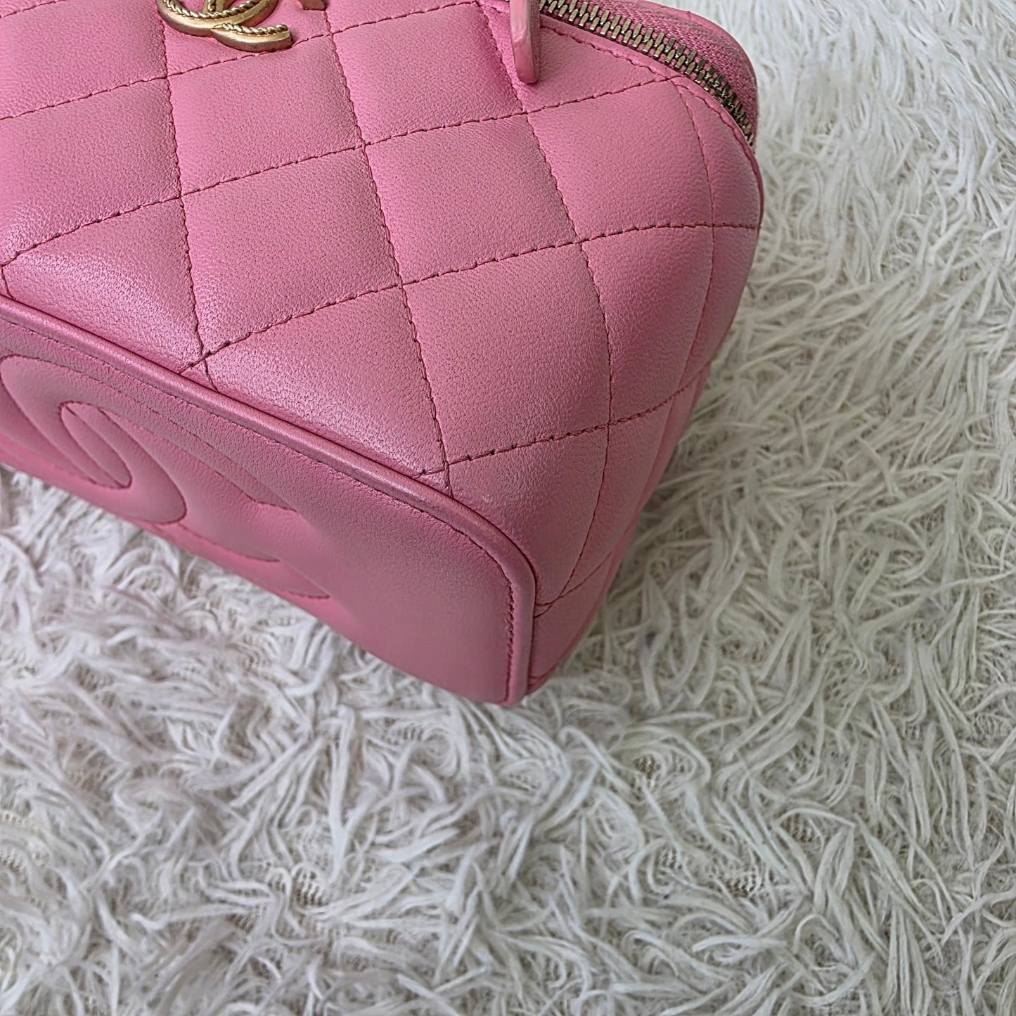 Chanel Quilted Vanity Chain Bag (Pre-Owned)