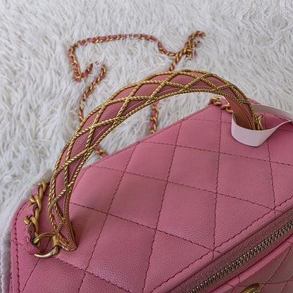 Chanel Quilted Vanity Chain Bag (Pre-Owned)