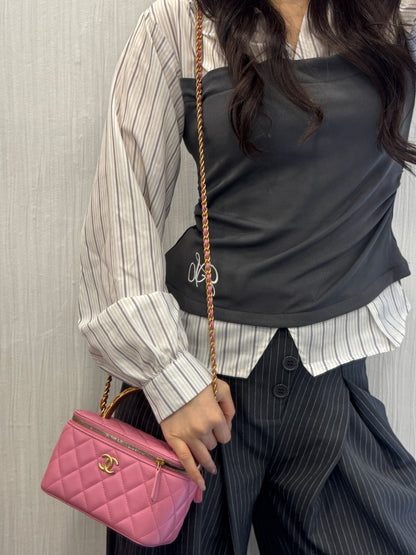 Chanel Quilted Vanity Chain Bag (Pre-Owned)