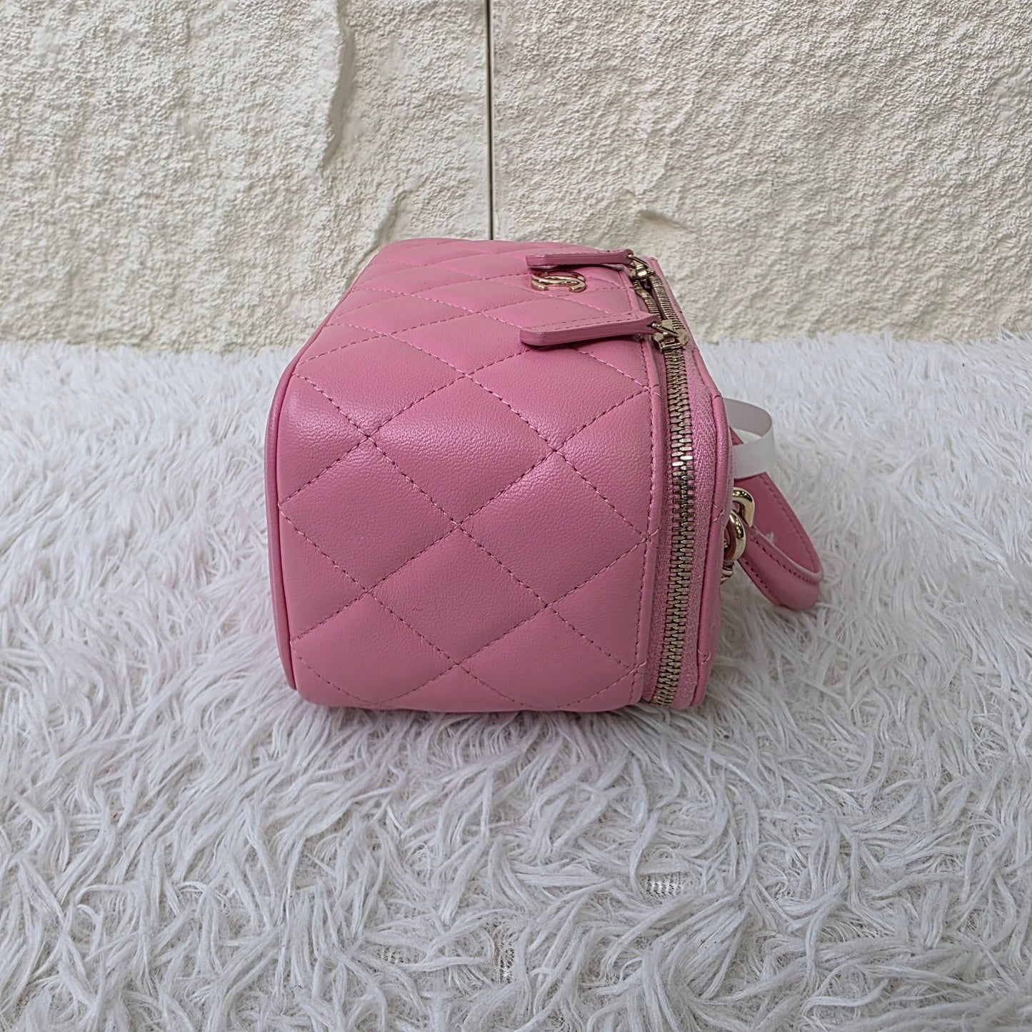Chanel Quilted Vanity Chain Bag (Pre-Owned)