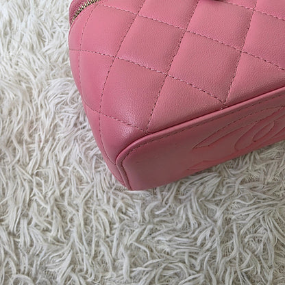 Chanel Quilted Vanity Chain Bag (Pre-Owned)