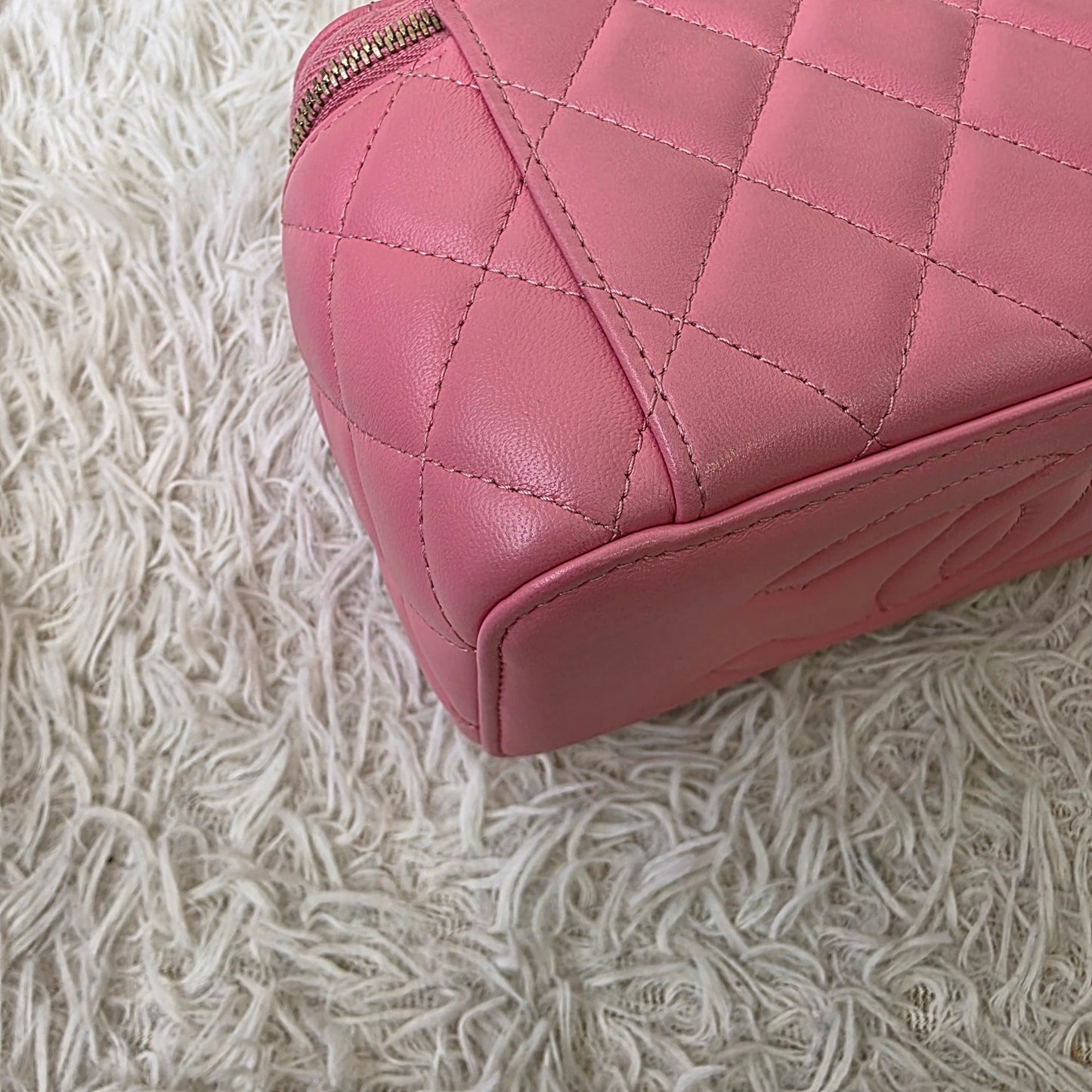 Chanel Quilted Vanity Chain Bag (Pre-Owned)