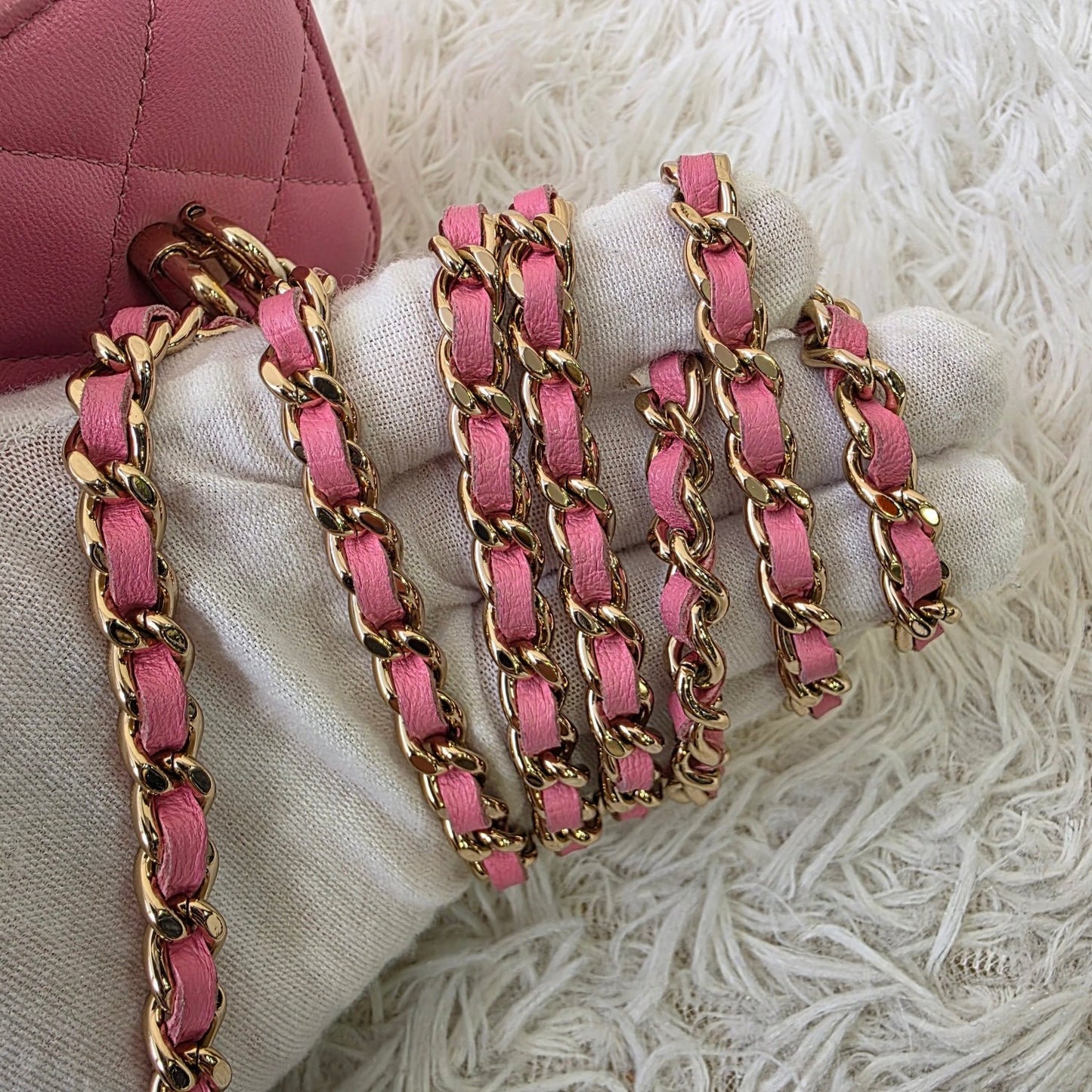Chanel Quilted Vanity Chain Bag (Pre-Owned)