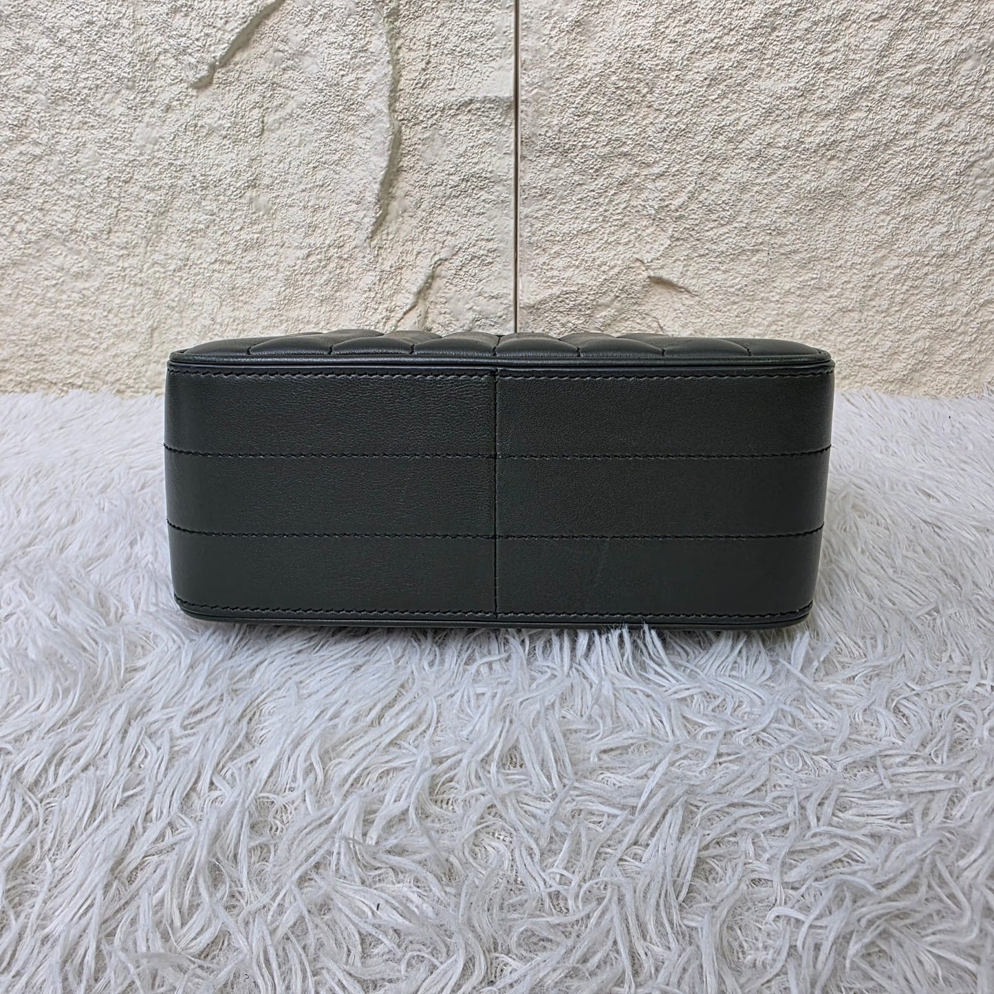 Saint Laurent Vertical Quilted Chain Shoulder Bag (Pre-Owned)