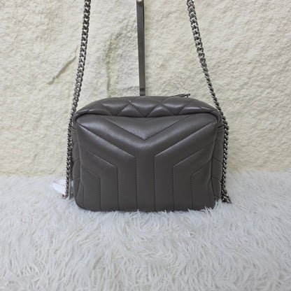 Saint Laurent Lou Camera Chain Shoulder Bag (Pre-Owned)