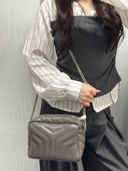 Saint Laurent Lou Camera Chain Shoulder Bag (Pre-Owned)