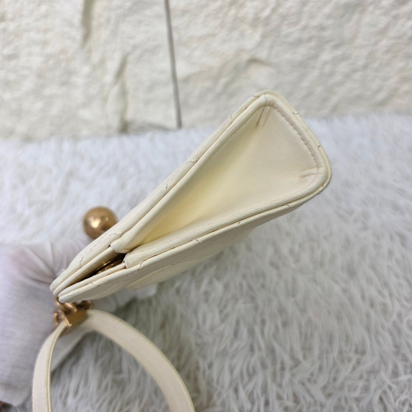 Chanel Quilted Leather Wristlet Clutch Bag (Pre-Owned)