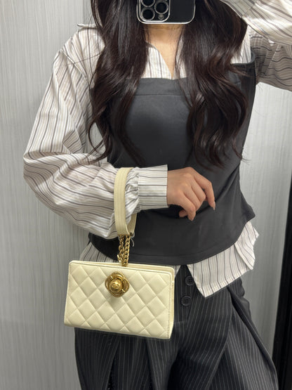 Chanel Quilted Leather Wristlet Clutch Bag (Pre-Owned)
