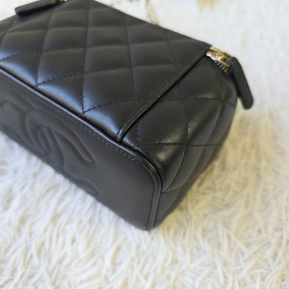 Chanel Quilted Vanity Chain Bag (Pre-Owned)
