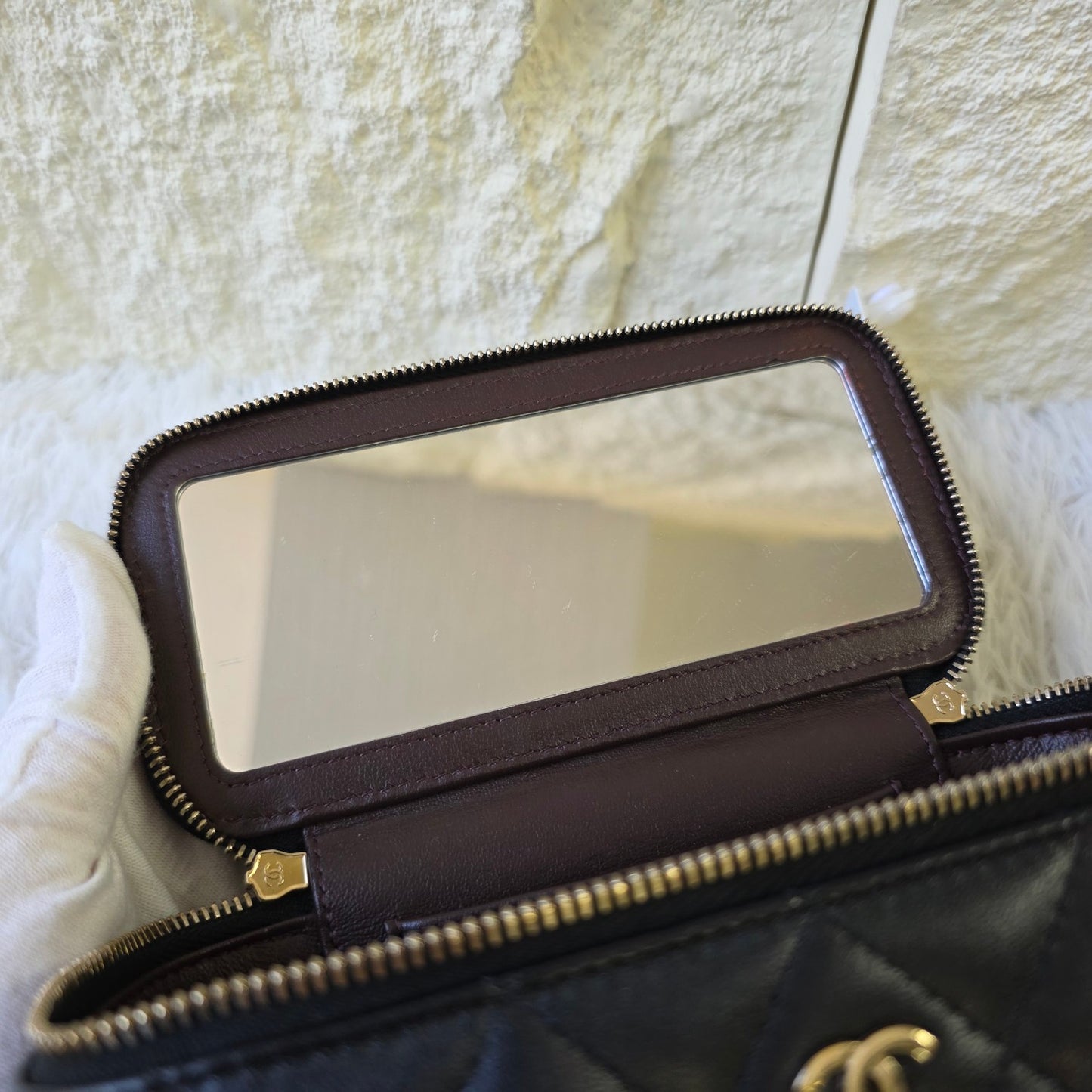 Chanel Quilted Vanity Chain Bag (Pre-Owned)