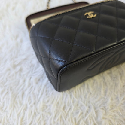 Chanel Quilted Vanity Chain Bag (Pre-Owned)