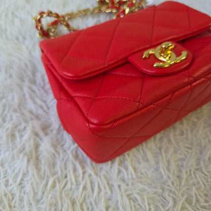 Chanel Red Quilted Lambskin Mini Flap Bag (Pre-Owned)