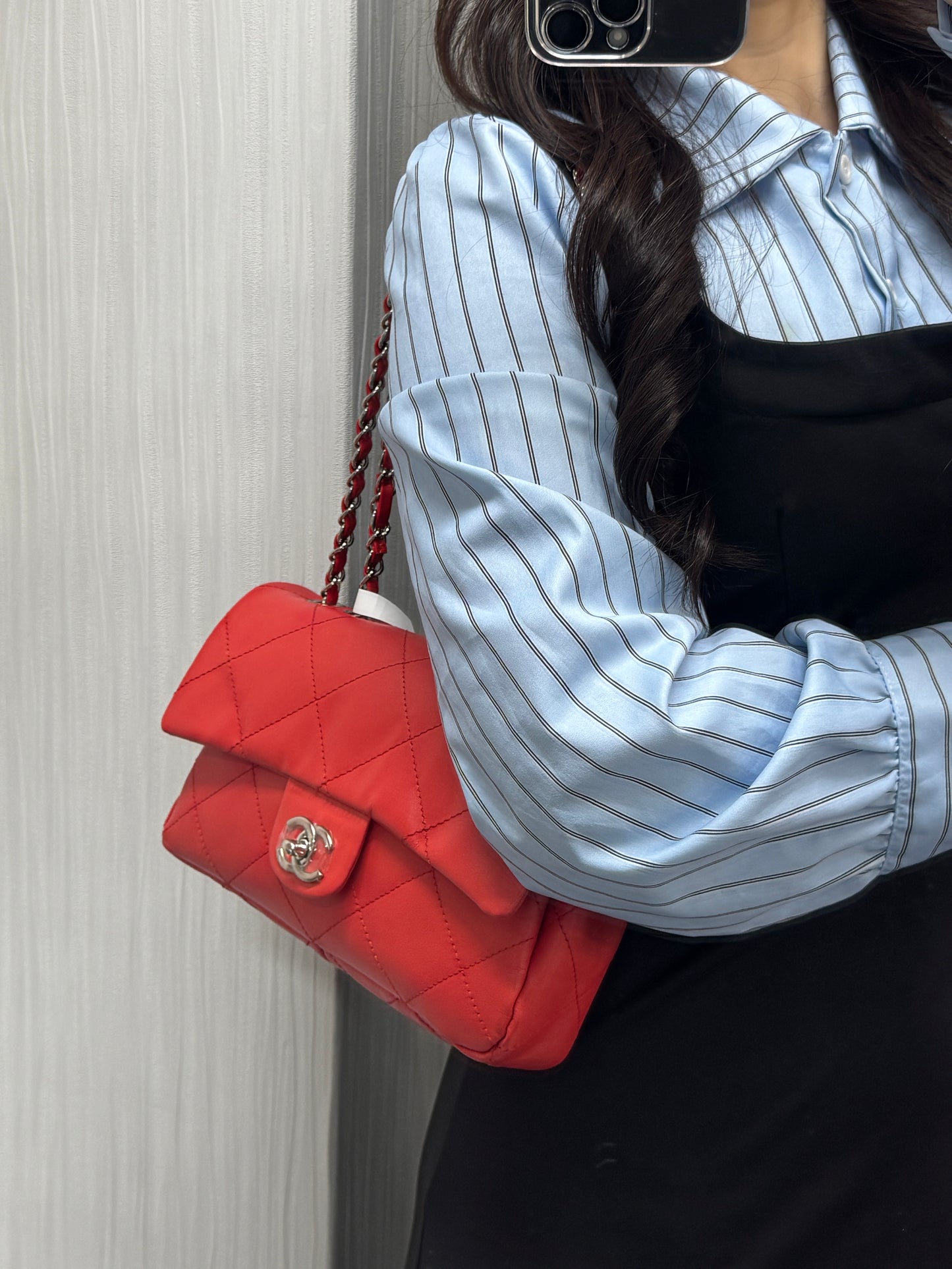 Chanel Red Quilted Lambskin Classic Flap Shoulder Bag (Pre-Owned)