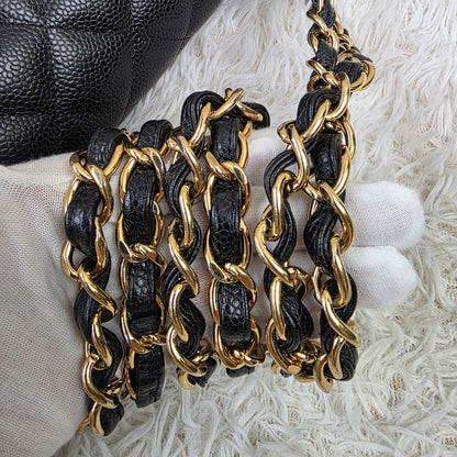 Chanel Black Quilted Caviar Leather Classic Flap Shoulder Bag (Pre-Owned)