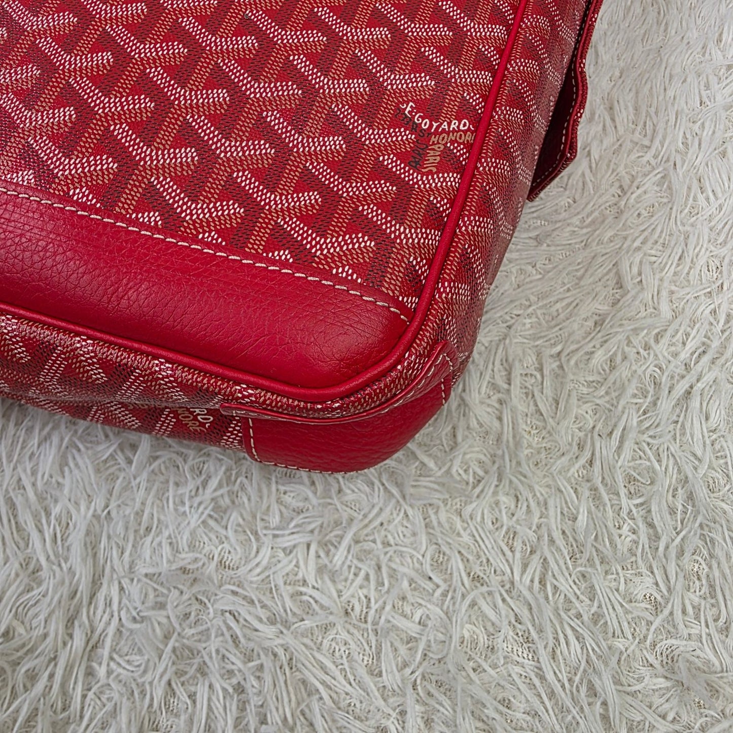 Goyard Red Goyardine Canvas Messenger Shoulder Bag (Pre-Owned)