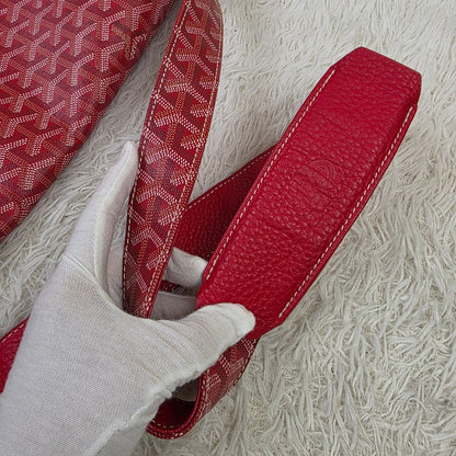 Goyard Red Goyardine Canvas Messenger Shoulder Bag (Pre-Owned)