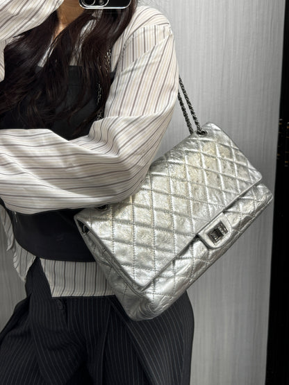 Chanel Silver Metallic Quilted Reissue Chain Shoulder Bag (Pre-Owned)