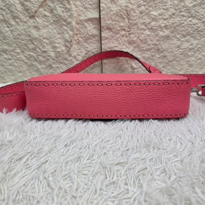 Fendi Pink Leather Baguette Shoulder Bag (Pre-Owned)