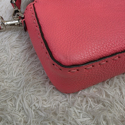 Fendi Pink Leather Baguette Shoulder Bag (Pre-Owned)