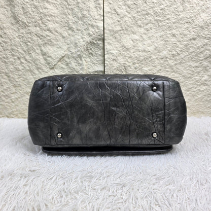Chanel Black Quilted Leather Chain Shoulder Bag (Pre-Owned)