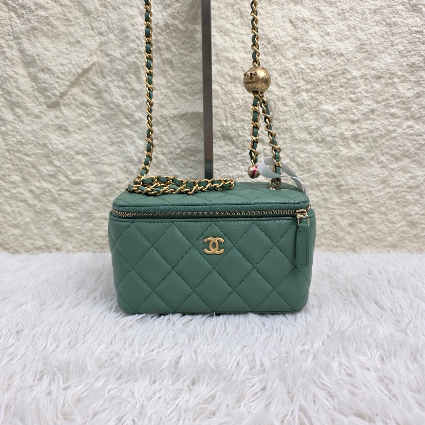 Chanel Green Quilted Leather Vanity Chain Shoulder Bag (Pre-Owned)