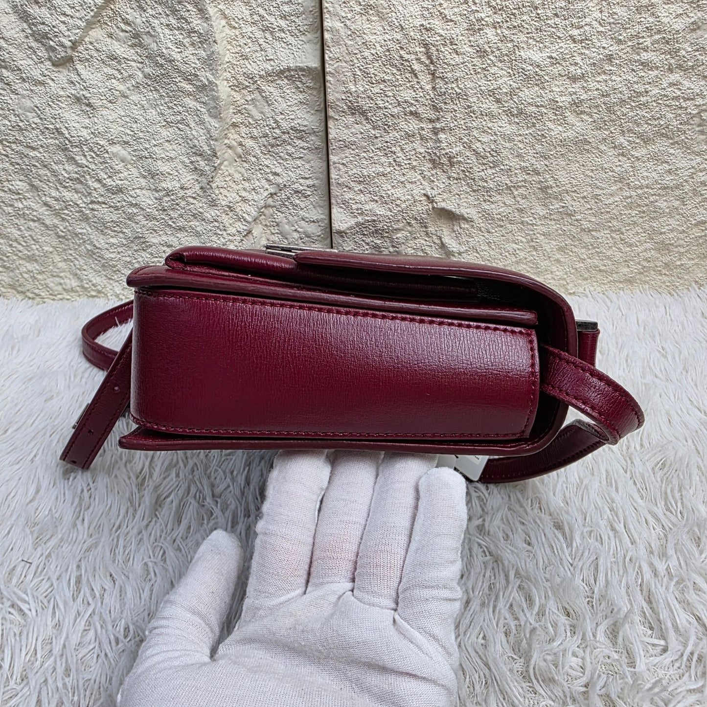Saint Laurent Burgundy Leather Bellechasse Shoulder Bag (Pre-Owned)