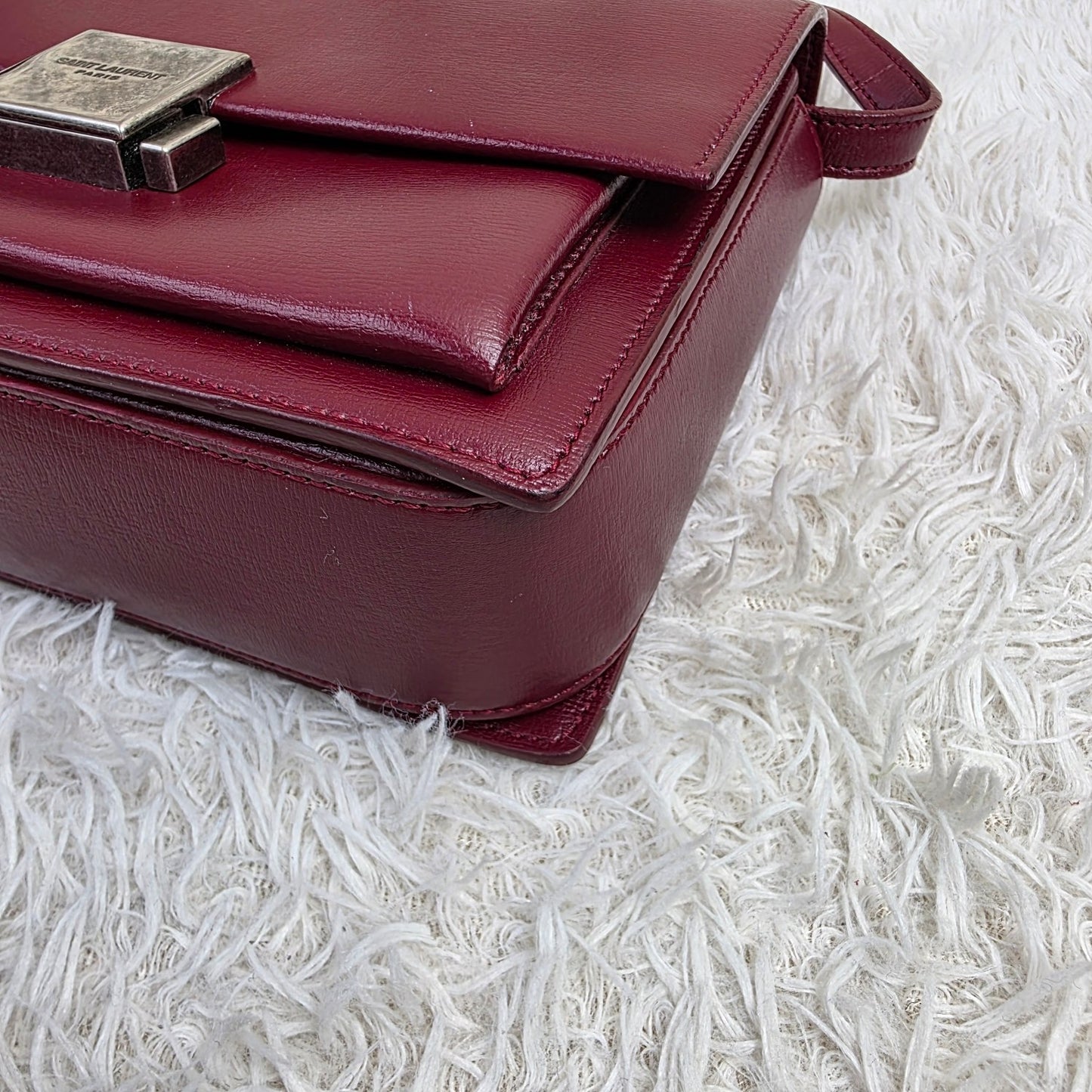 Saint Laurent Burgundy Leather Bellechasse Shoulder Bag (Pre-Owned)