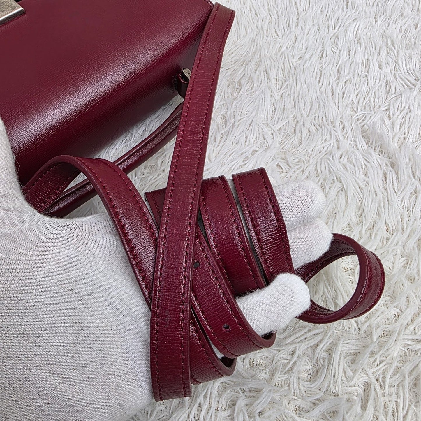 Saint Laurent Burgundy Leather Bellechasse Shoulder Bag (Pre-Owned)