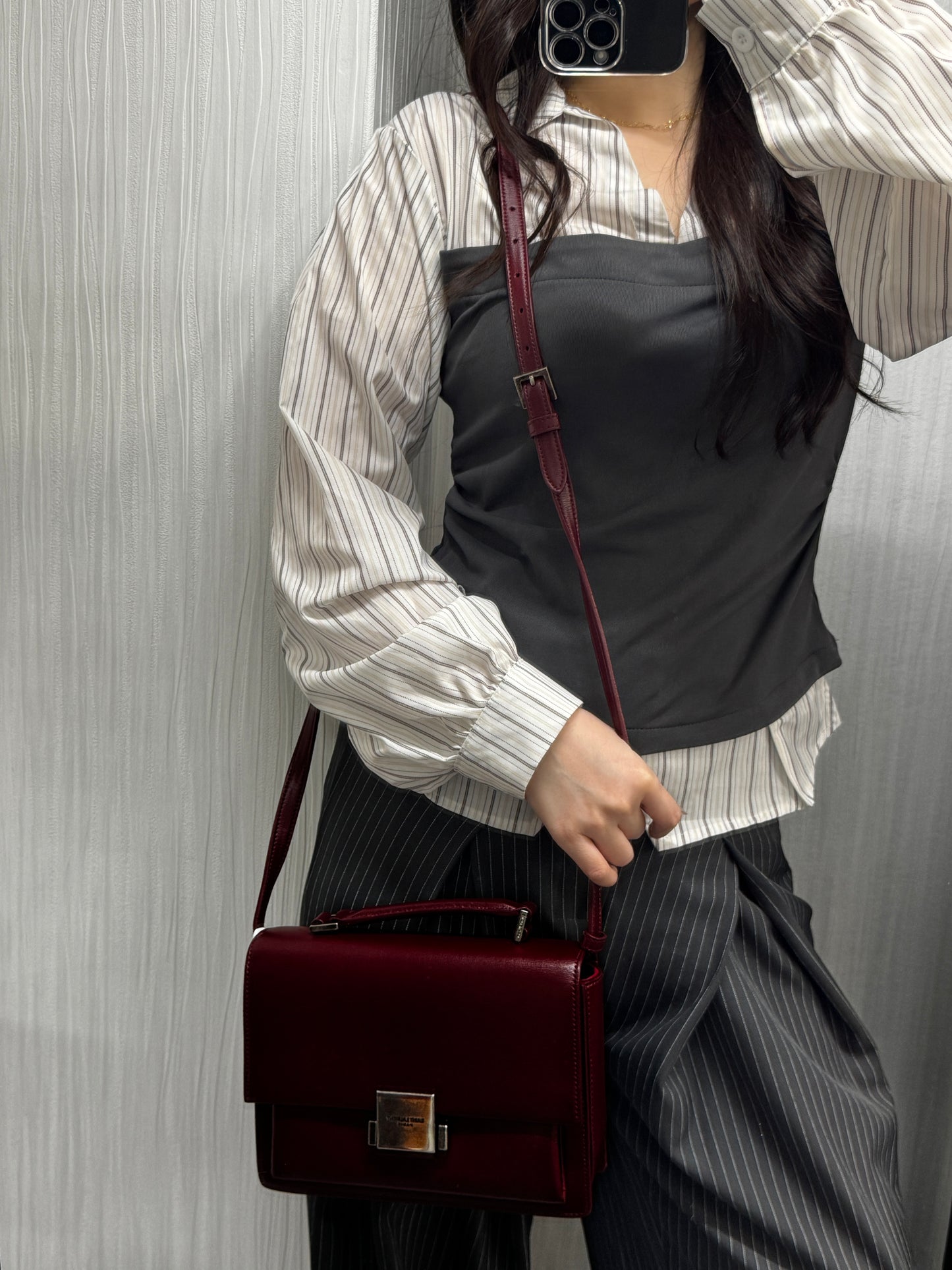 Saint Laurent Burgundy Leather Bellechasse Shoulder Bag (Pre-Owned)