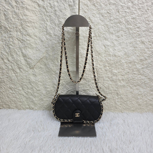 Chanel Black Quilted Caviar Leather Chain Crossbody Bag (Pre-Owned)