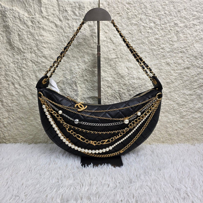 Chanel Black Quilted Leather Chain Hobo Shoulder Bag (Pre-Owned)