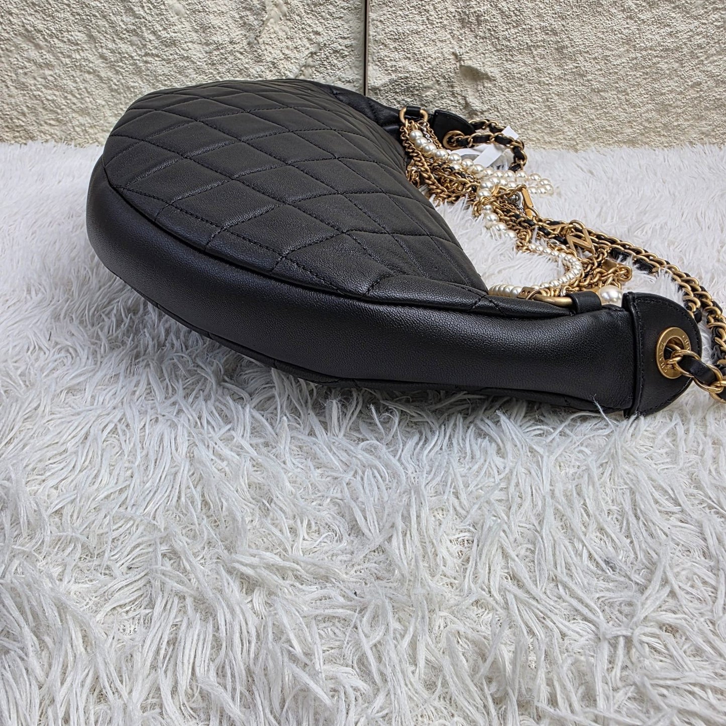 Chanel Black Quilted Leather Chain Hobo Shoulder Bag (Pre-Owned)