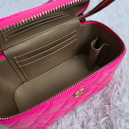 Chanel Hot Pink Quilted Leather Vanity Chain Shoulder Bag (Pre-Owned)